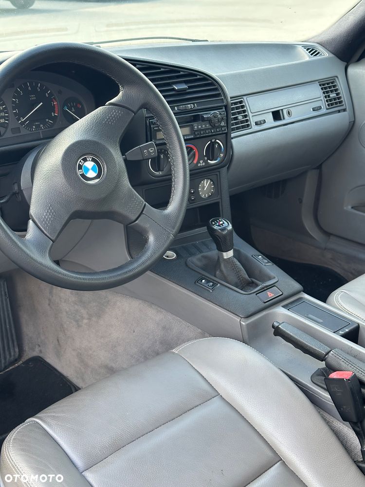 BMW Seria 3 318ti - 7