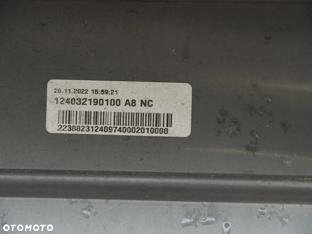 Zderzak tył tylny Skoda Superb III Kombi - 21