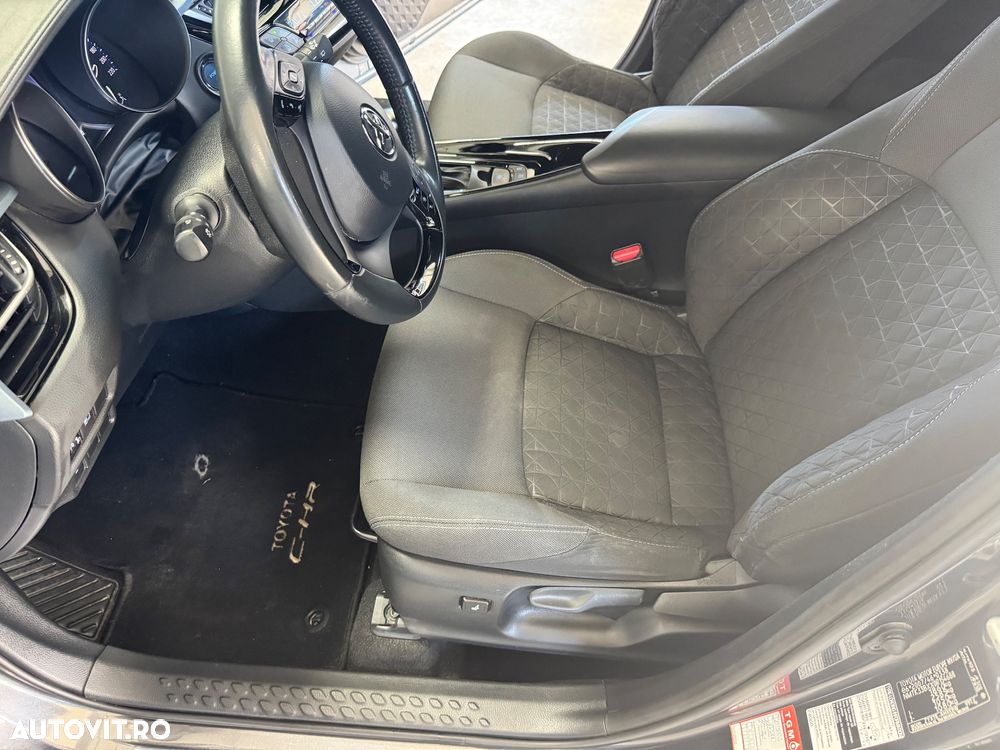 Toyota C-HR 1.8 HSD 122 CP 4x2 CVT C-lassy - 19