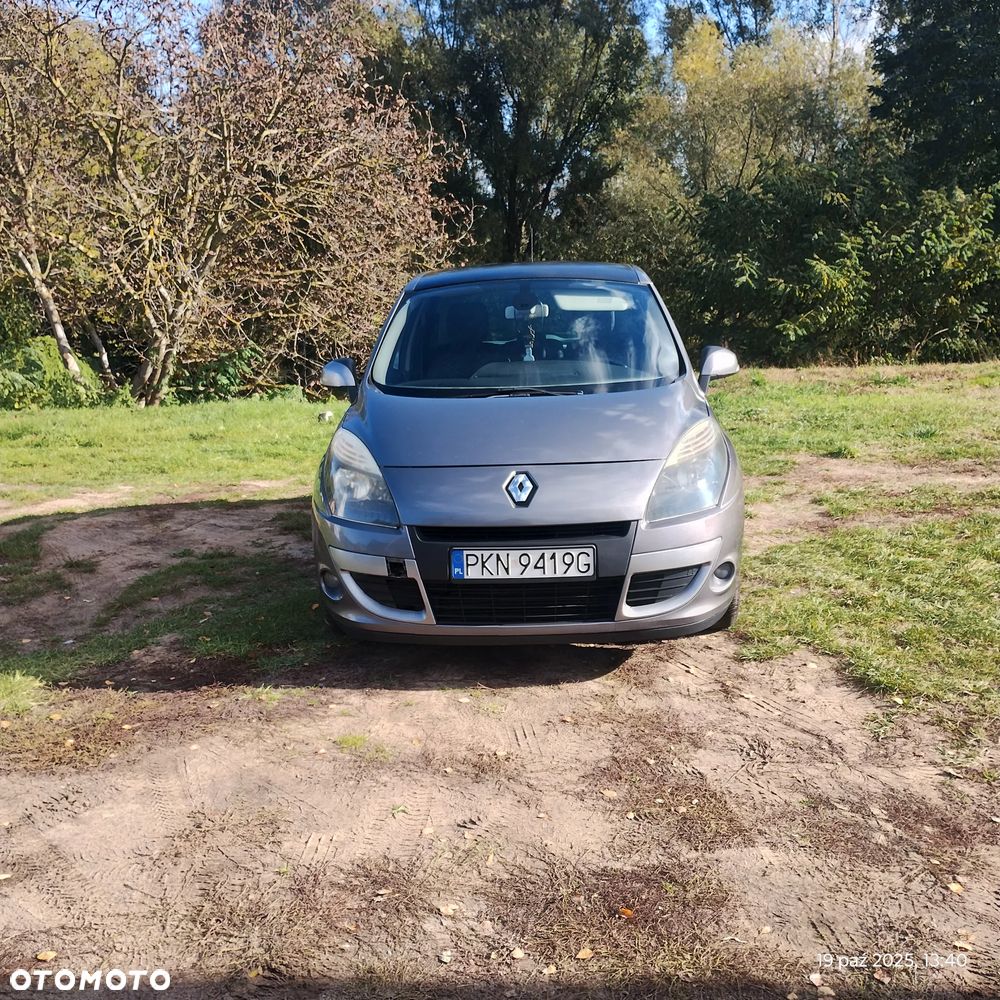 Renault Scenic - 1