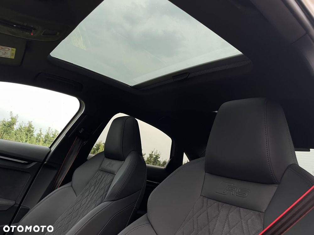 Audi RS3 Limousine - 14