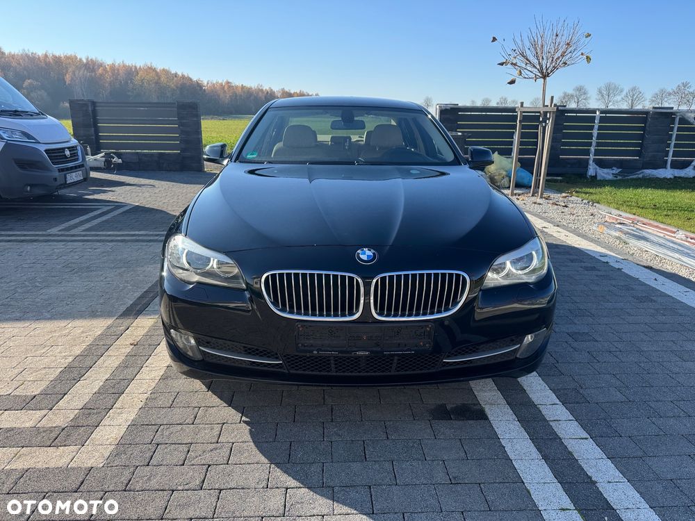 BMW Seria 5 520d Luxury Line - 2
