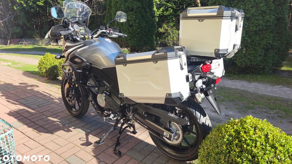 Suzuki V-STROM - 35