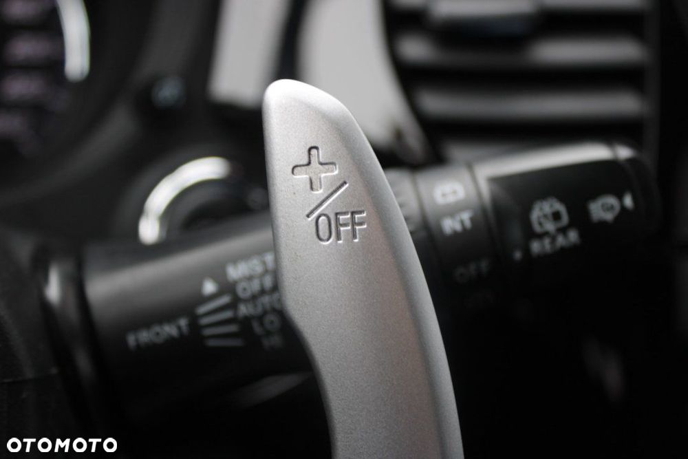 Mitsubishi Outlander - 28