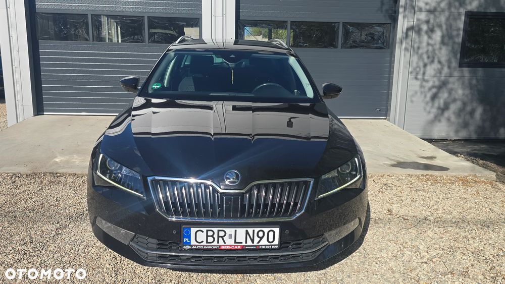 Skoda Superb 2.0 TDI Sportline DSG - 16