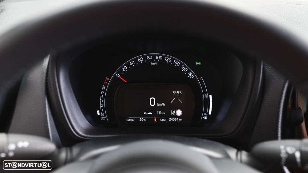 Toyota Aygo X 1.0 Play CVT - 16