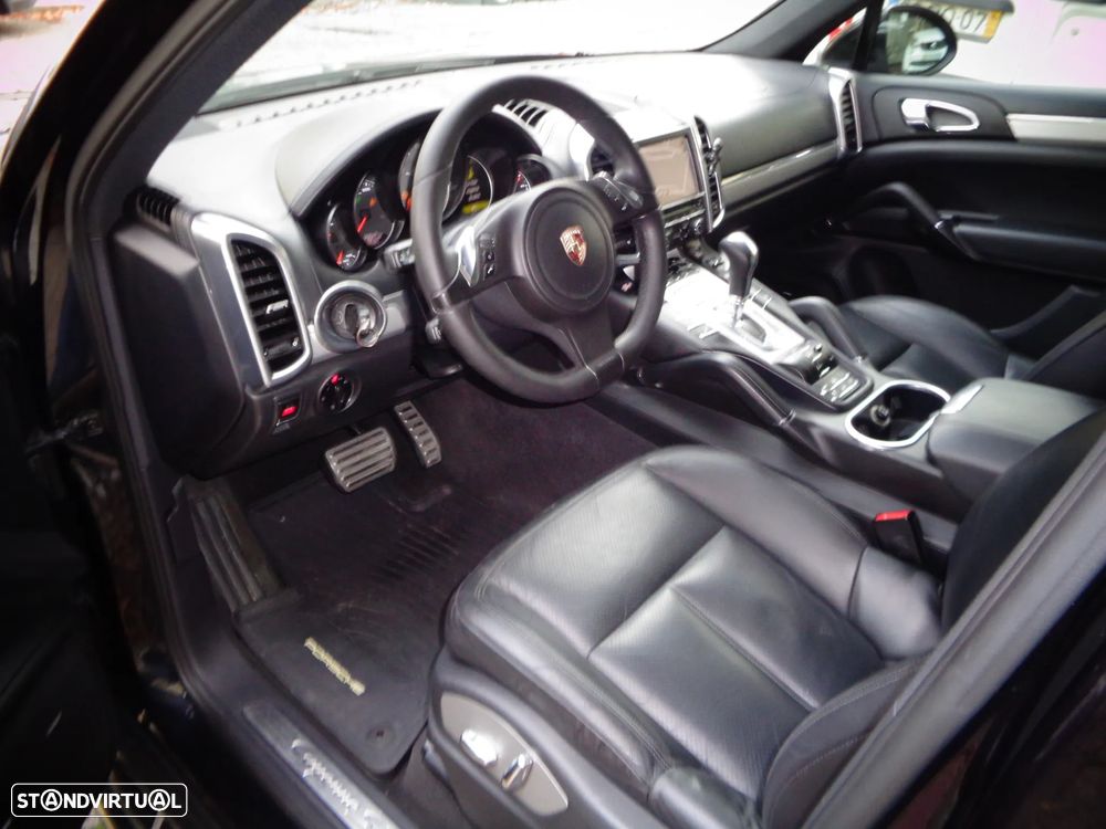 Porsche Cayenne S - 15