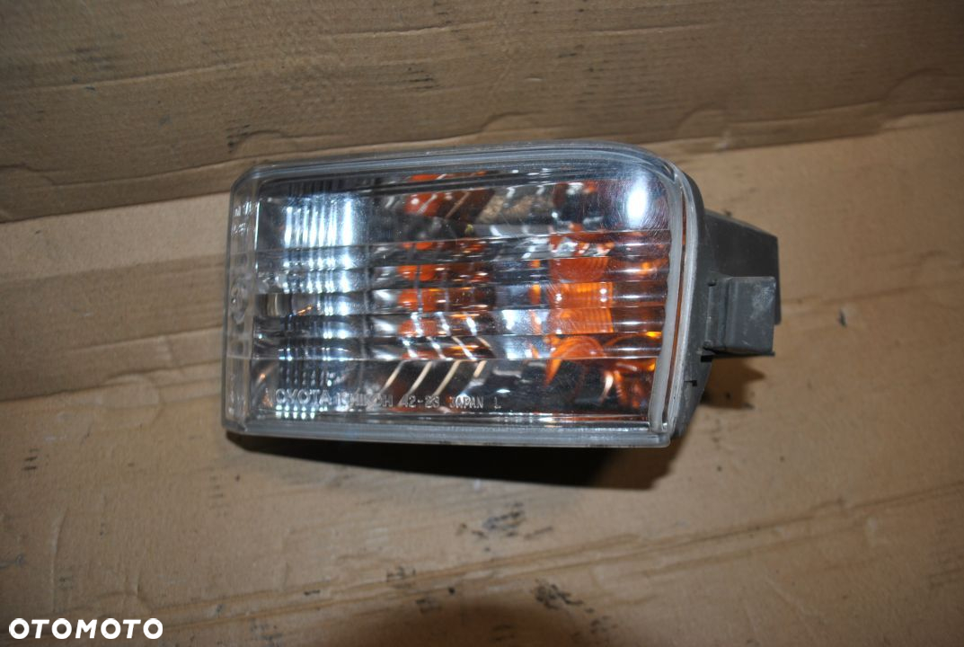 Kierunek + halogen lewy Rav4 II - 2