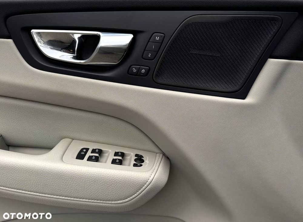 Volvo XC 60 - 24