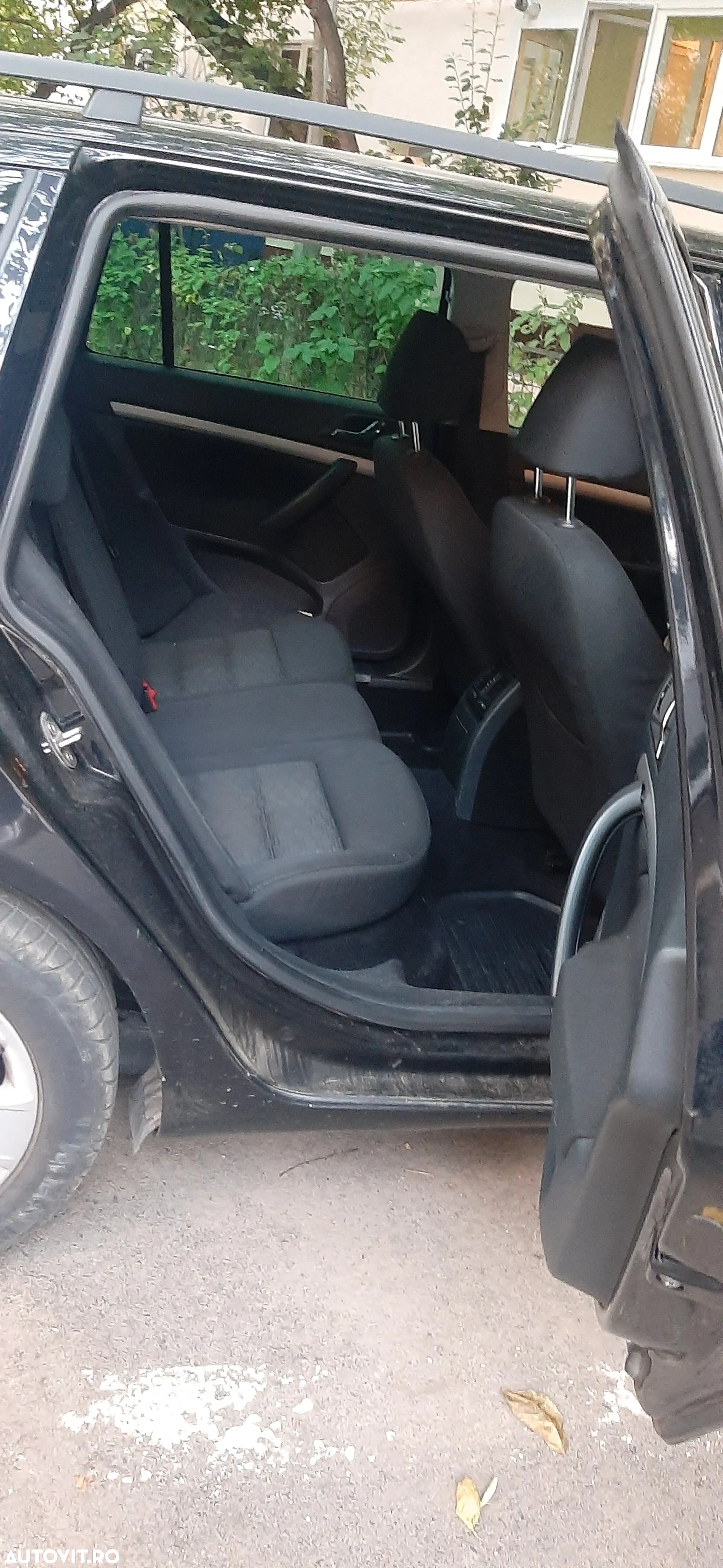 Skoda Octavia 1.6 TDI Ambiente - 9