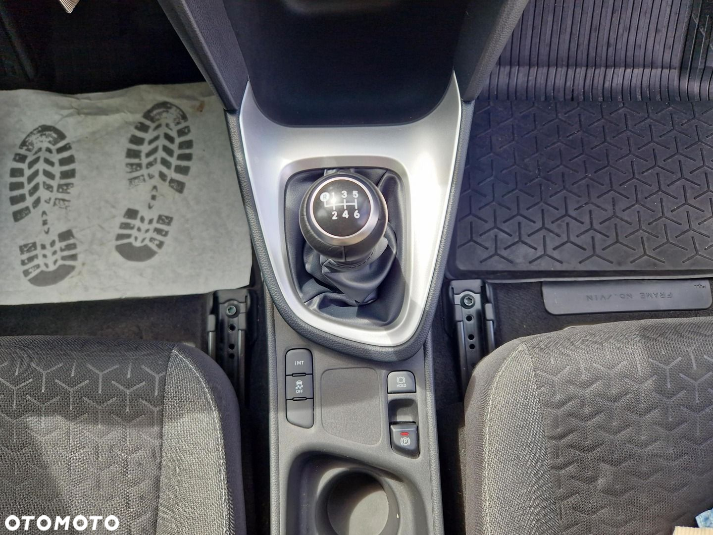 Toyota Yaris Cross 1.5 Comfort - 24