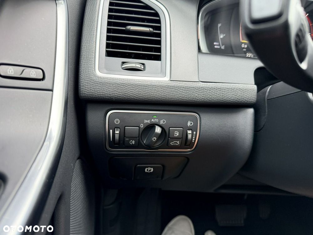 Volvo XC 60 D4 Geartronic Summum - 26
