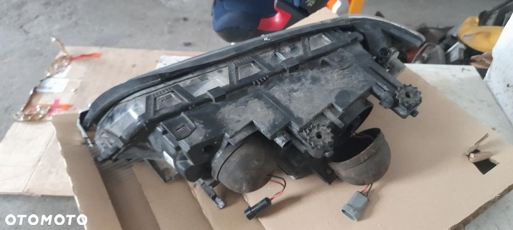 BMW E46  lampa prawa - 2