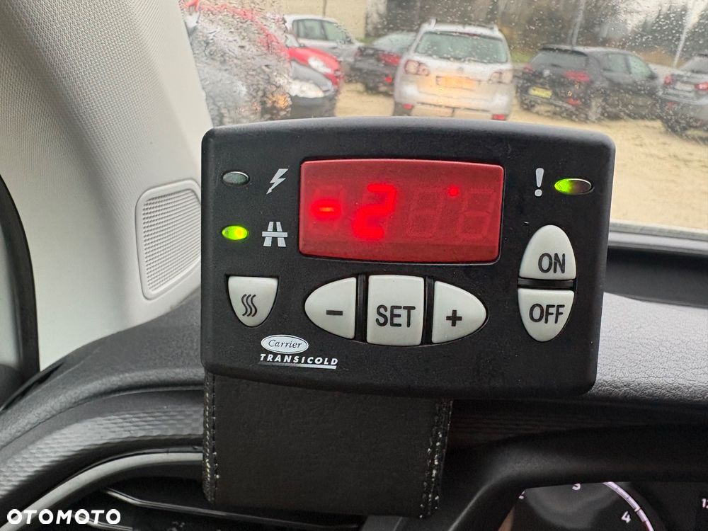 Volkswagen Transporter - 26