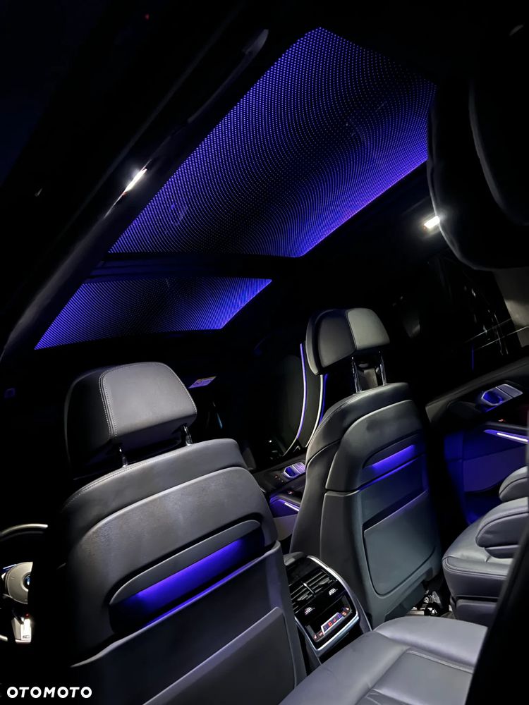 BMW X7 - 21