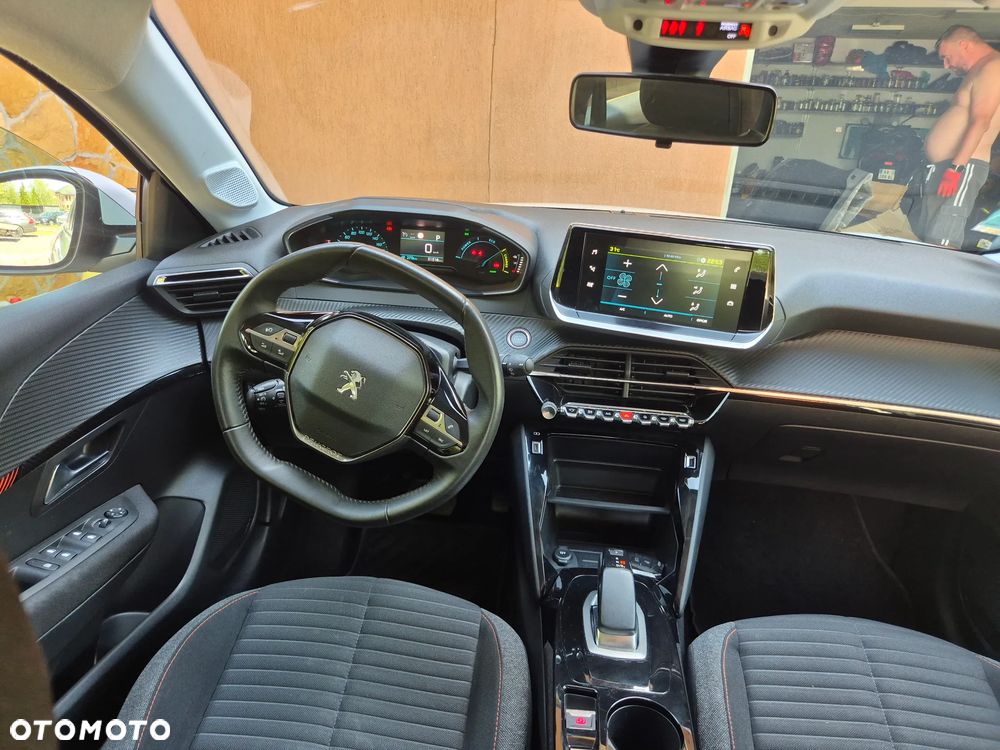 Peugeot 208 Elektromotor 136 Allure Pack - 21