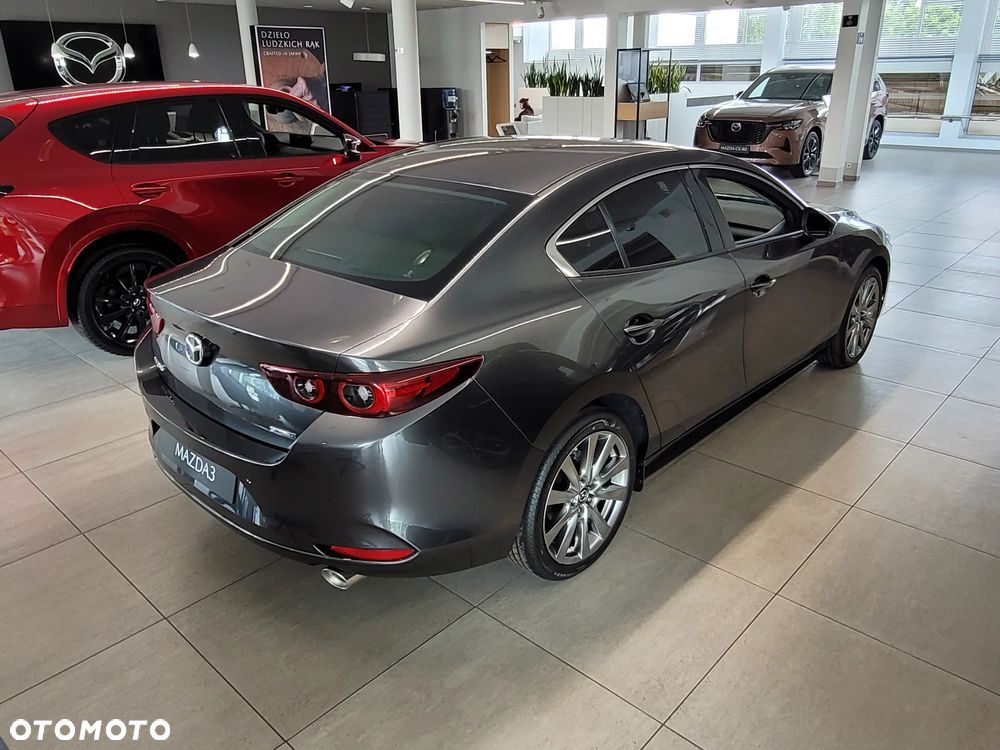 Mazda 3 - 4