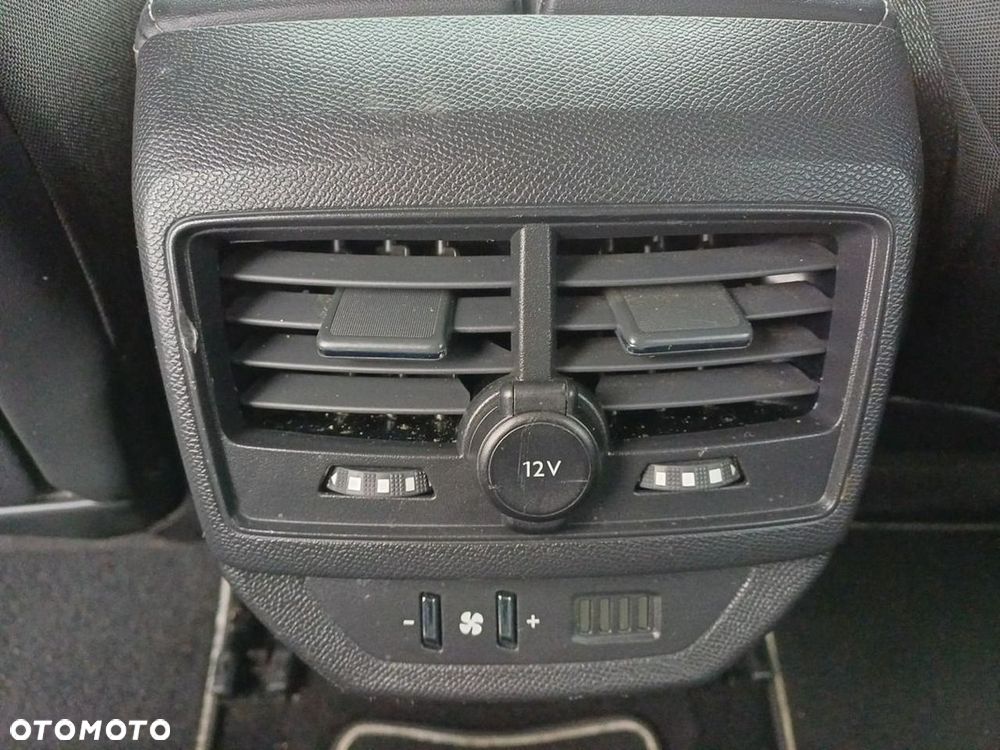 Peugeot 5008 1.2 PureTech Allure S&S - 25