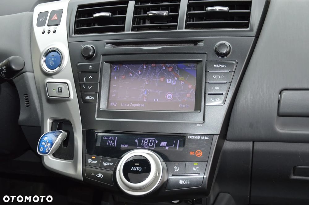 Toyota Prius+ 1.8 HSD Prestige - 12