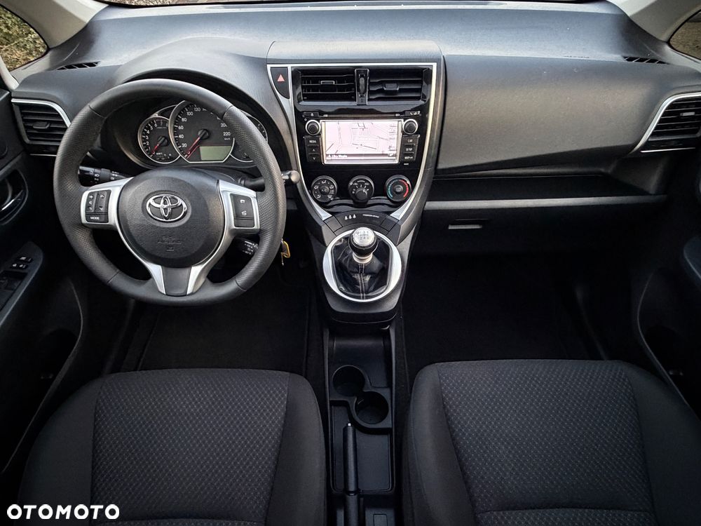 Toyota Verso S 1.33 VVT-i - 9