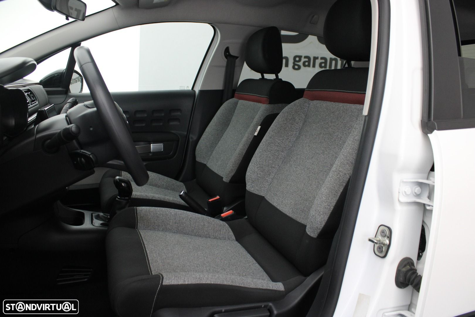 Citroën C3 1.2 PureTech Feel - 26