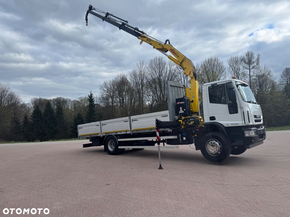 Iveco EUROCARGO 180E25 / Euro 6 / 4X2 / SKRZYNIOWY 7,5m + HDS HYVA HB150X UDŹWIG 5 200KG / STEROWNIE / RADIOWE / ROTATOR / AUTOMAT - 15