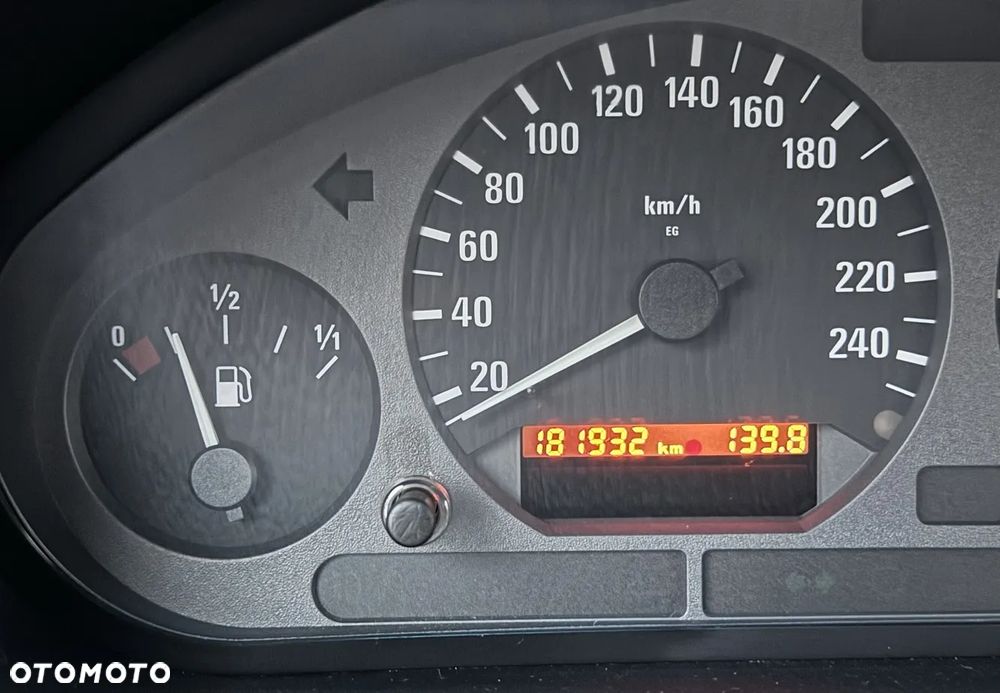 BMW Seria 3 316i - 15