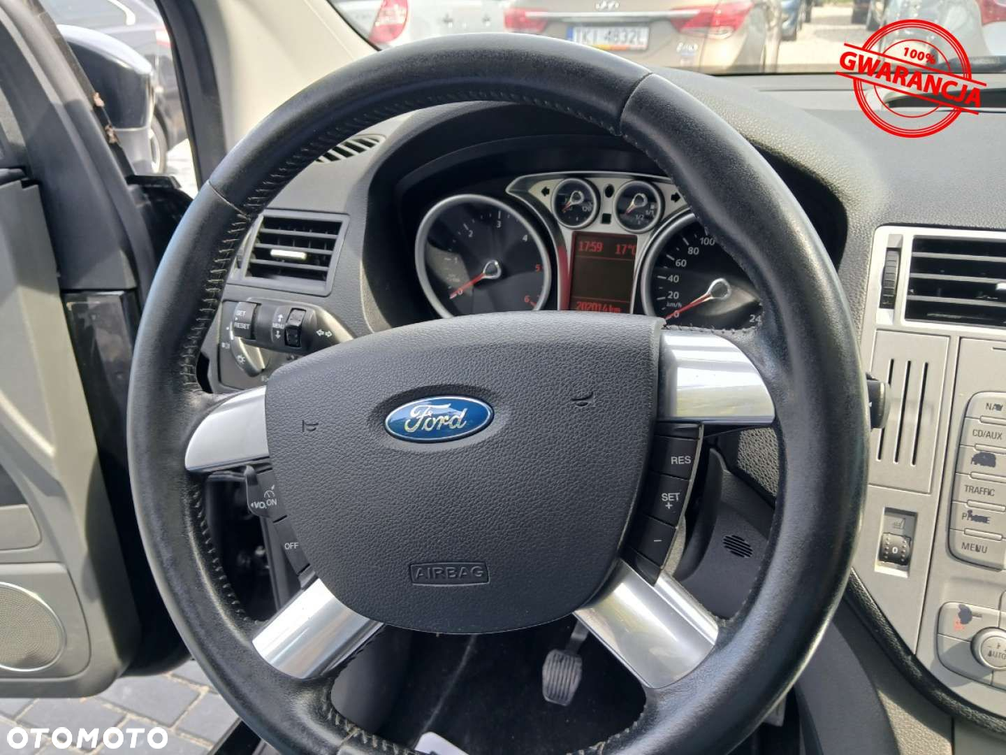 Ford Kuga - 23