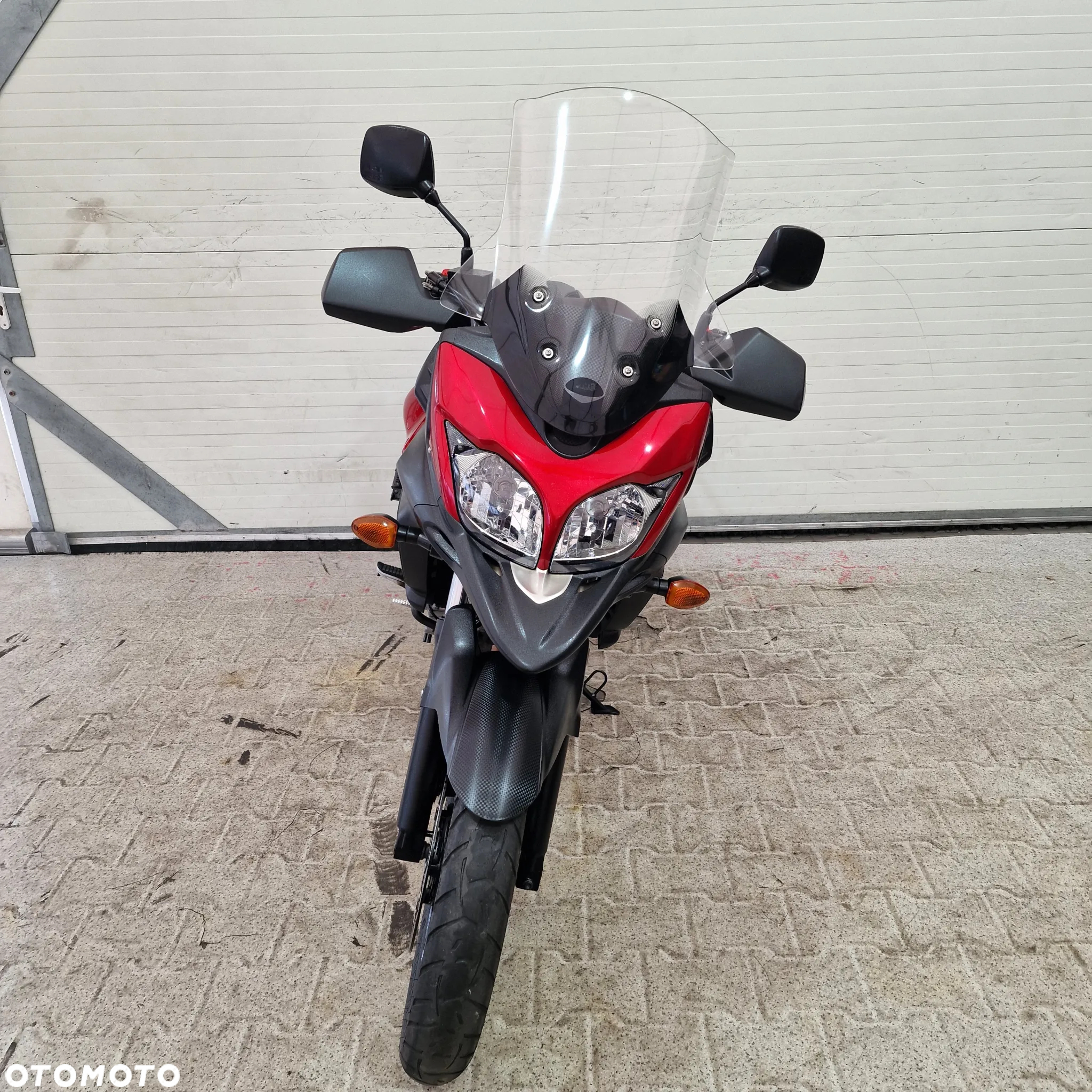 Suzuki DL - 16