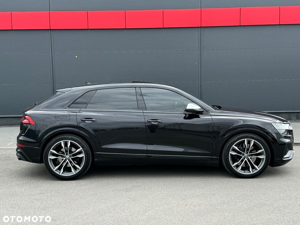 Audi SQ8 - 17