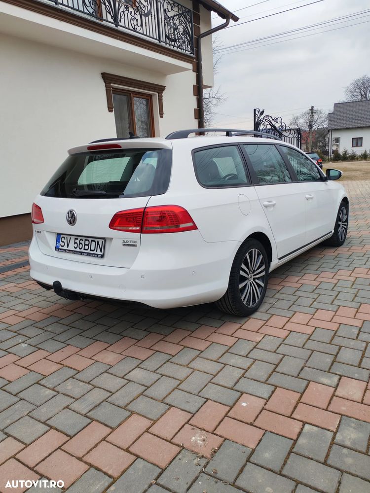 Volkswagen Passat 2.0 TDI DPF R-Line Edition - 4