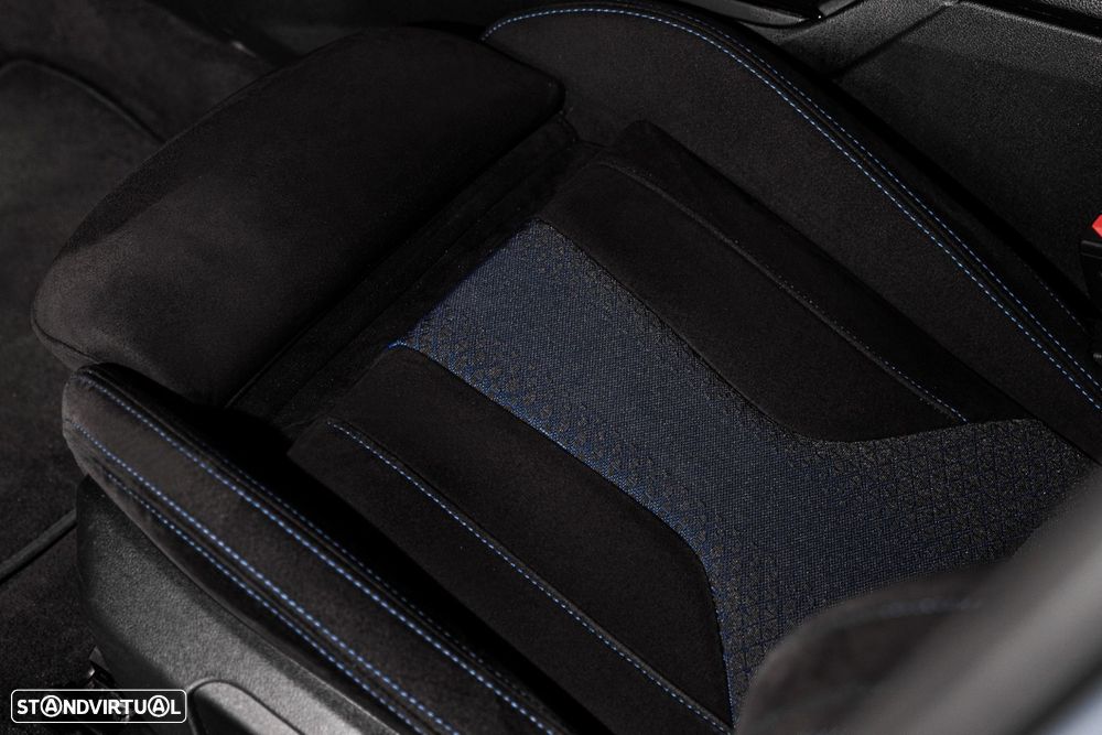 BMW 118 i Pack Desportivo M Auto - 29