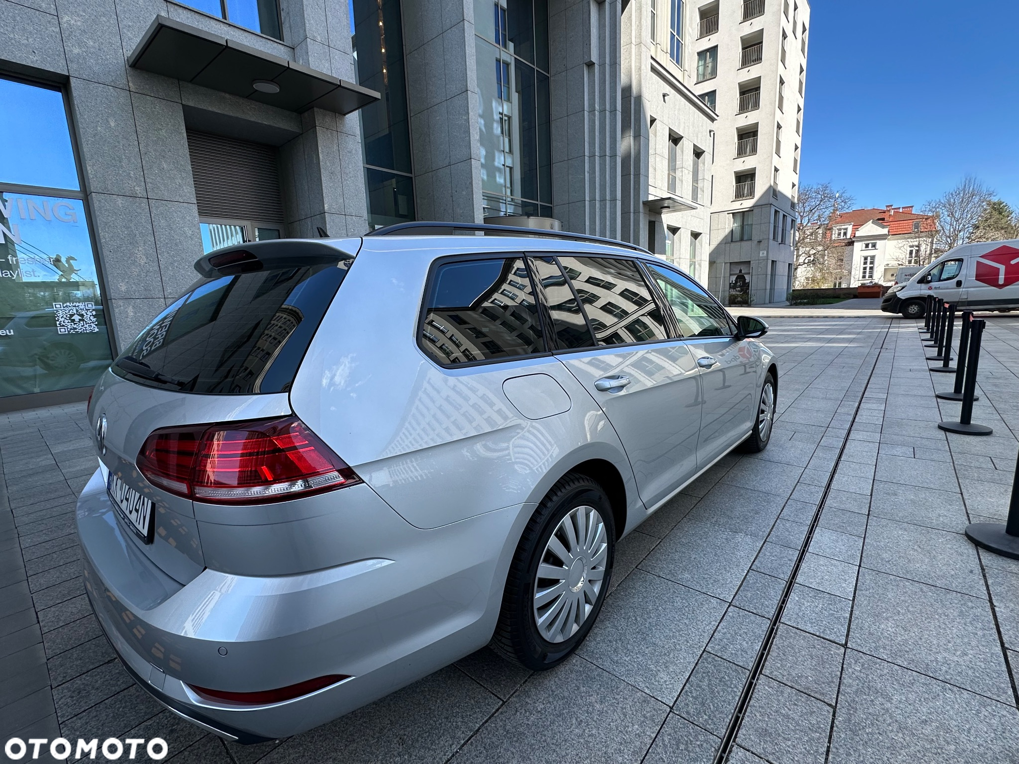 Volkswagen Golf 2.0 TDI BlueMotion Technology DSG Comfortline - 32