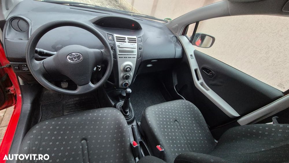Toyota Yaris 1.4 D-4D Travel - 6