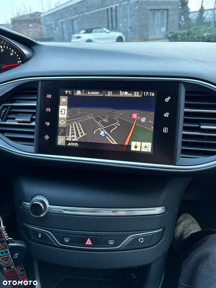 Peugeot 308 1.6 BlueHDi Allure S&S - 12