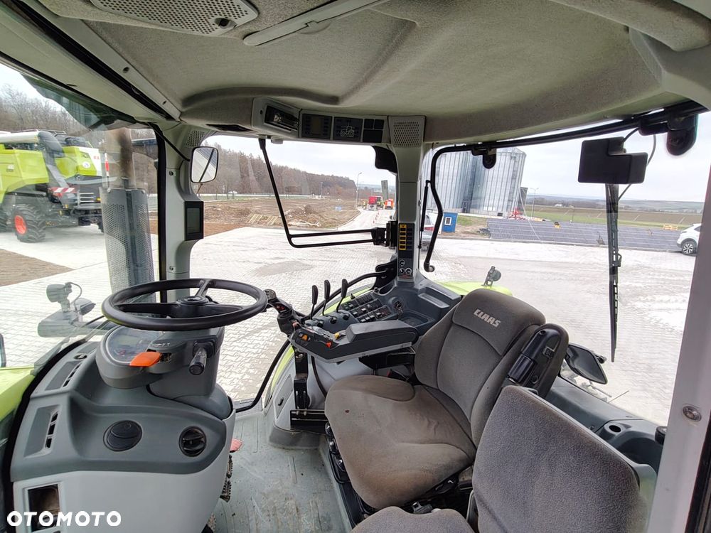 Claas ARION 640 - 13
