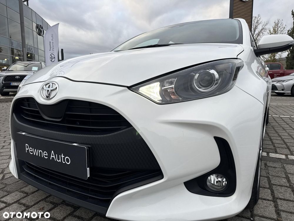 Toyota Yaris - 10