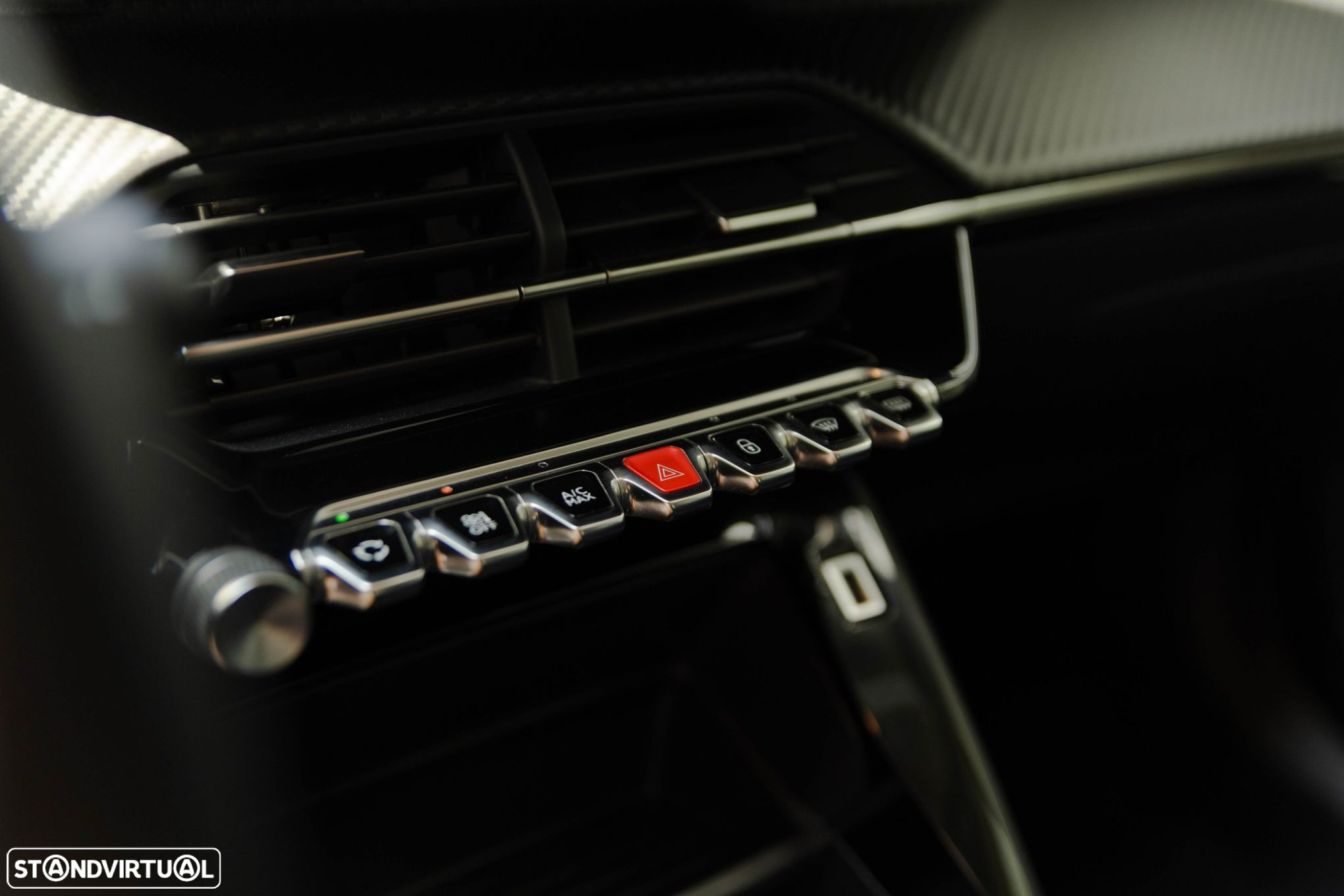Peugeot 2008 1.2 PureTech Active Pack - 27