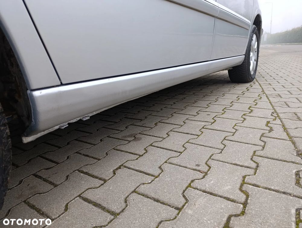 Peugeot 807 HDi 165 Family - 32