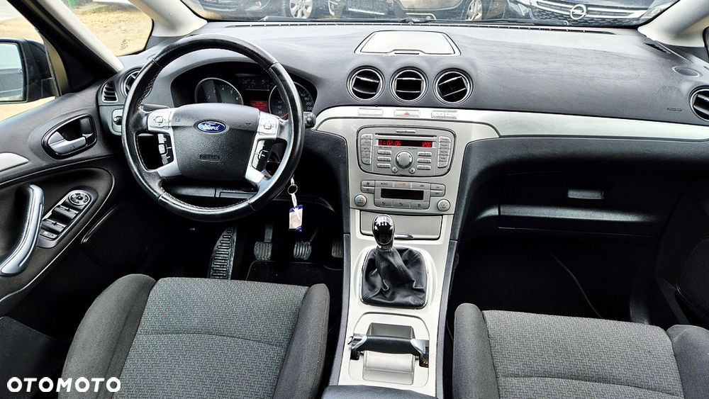 Ford S-Max 2.0 Titanium - 36