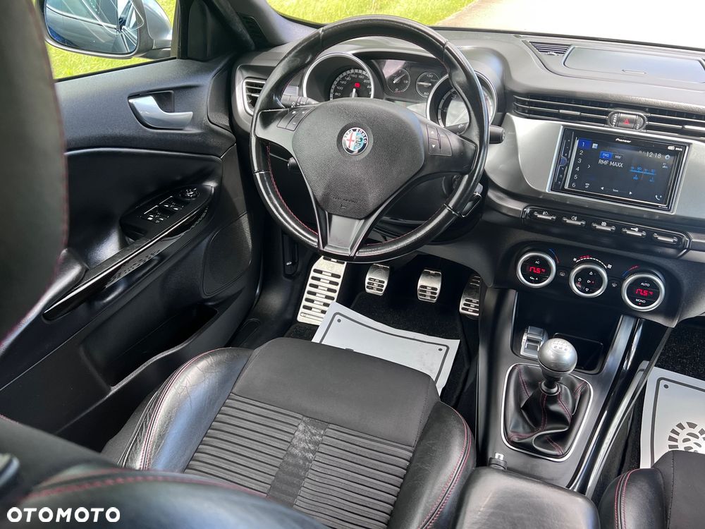 Alfa Romeo Giulietta 2.0 JTDM 16V Turismo - 24
