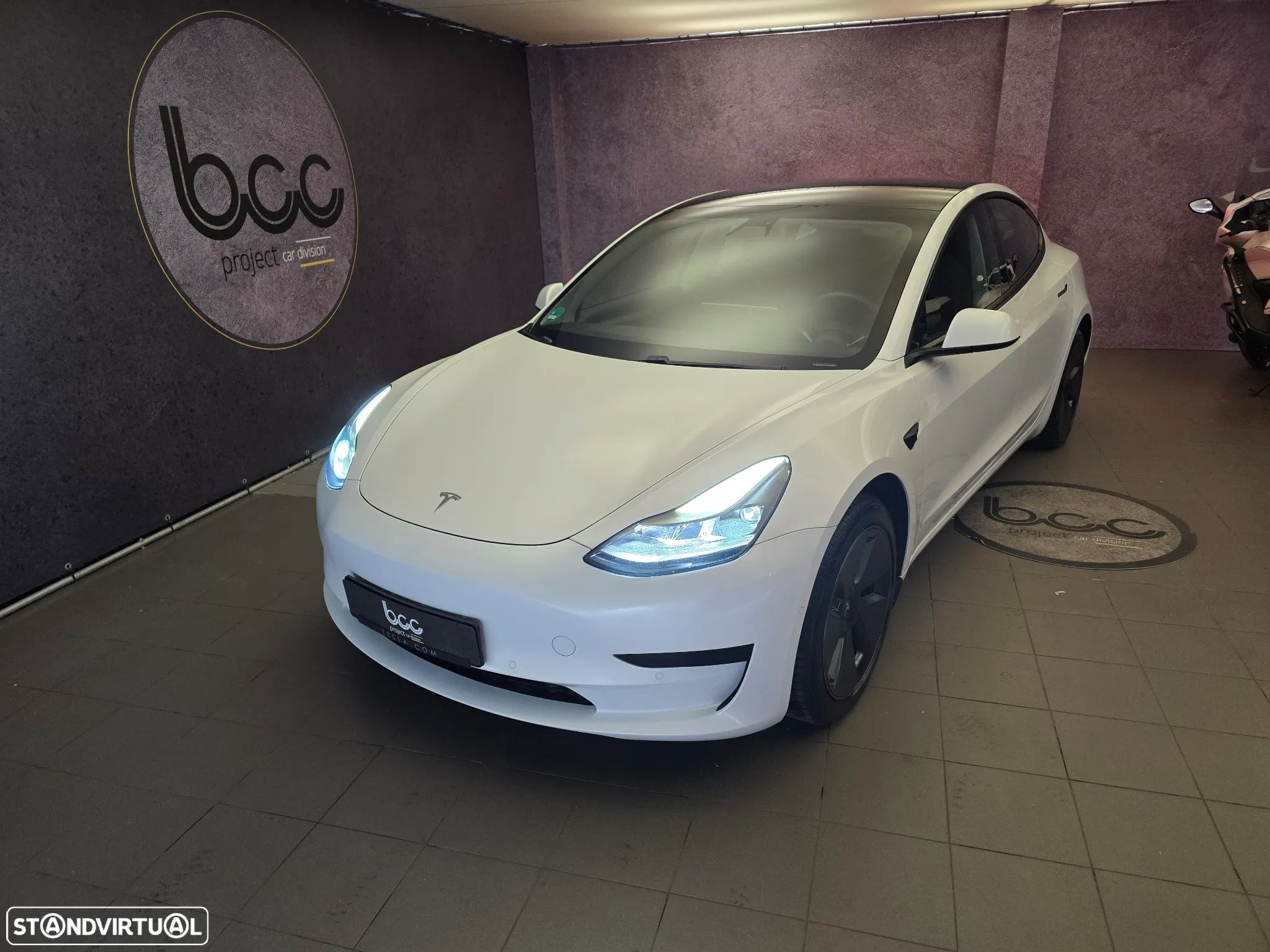 Tesla Model 3 Standard Range Plus RWD - 1