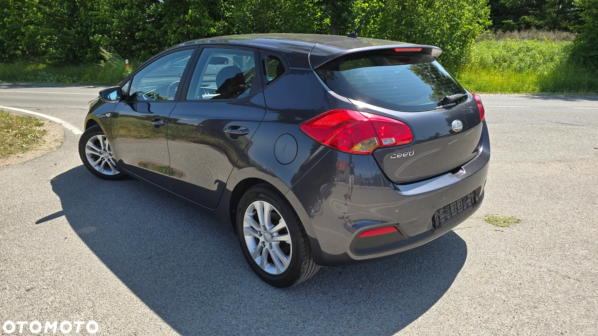 Kia Ceed Cee'd 1.4 L - 5