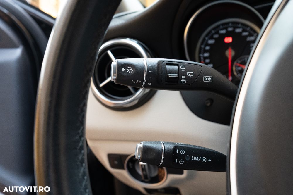 Mercedes-Benz GLA 220 4MATIC - 18