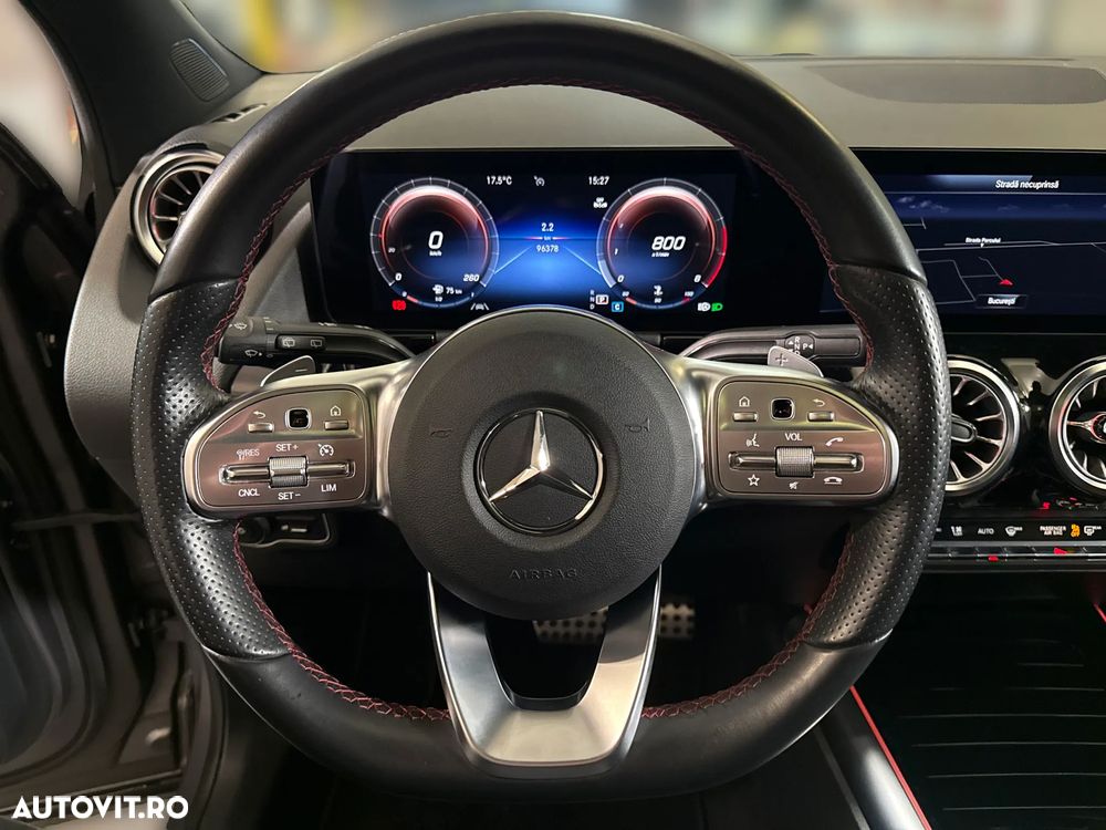 Mercedes-Benz GLA - 16