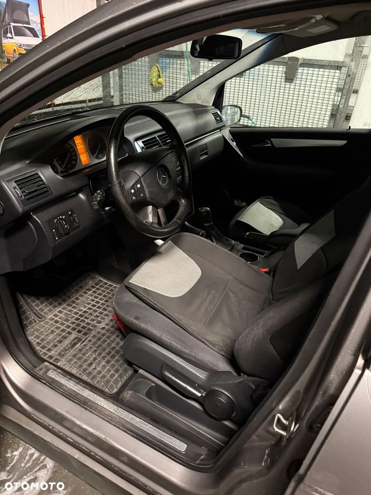 Mercedes-Benz Klasa B 180 CDI - 9
