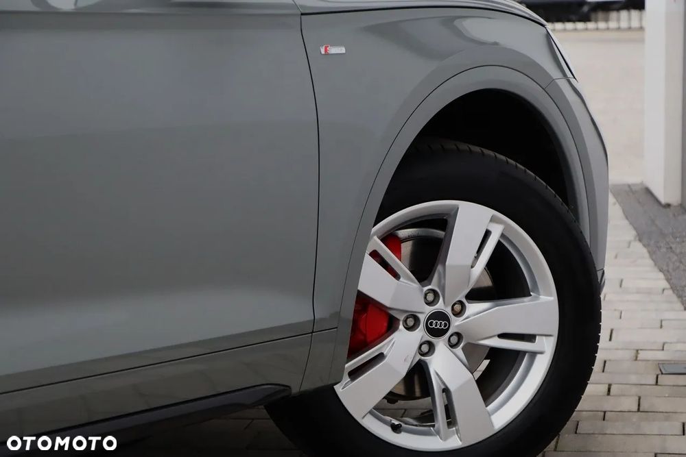 Audi Q5 Sportback - 16