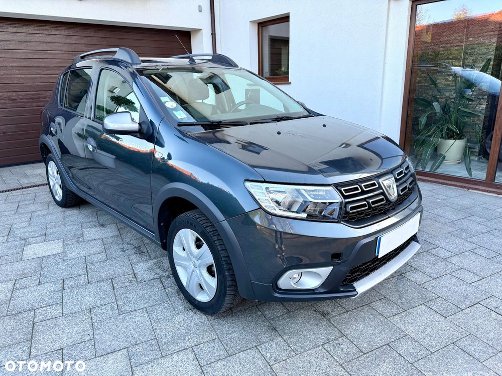 Dacia Sandero Stepway Blue dCi 95 Celebration - 3