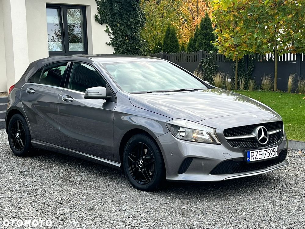 Mercedes-Benz Klasa A 180 BlueEfficiency Edition - 29