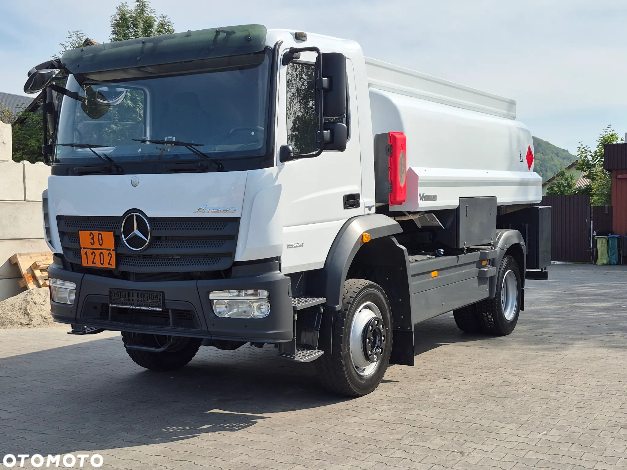 Mercedes-Benz ATEGO 15 240 AUTOCYSTERNA 4X4 !!! - 3